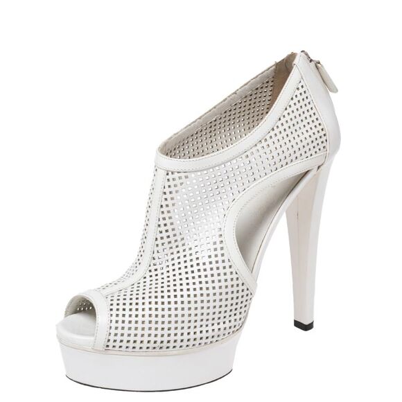 Gucci White Perforated Leather Kim Platform Ankle Booties Size 38 - Picture 1 of 4